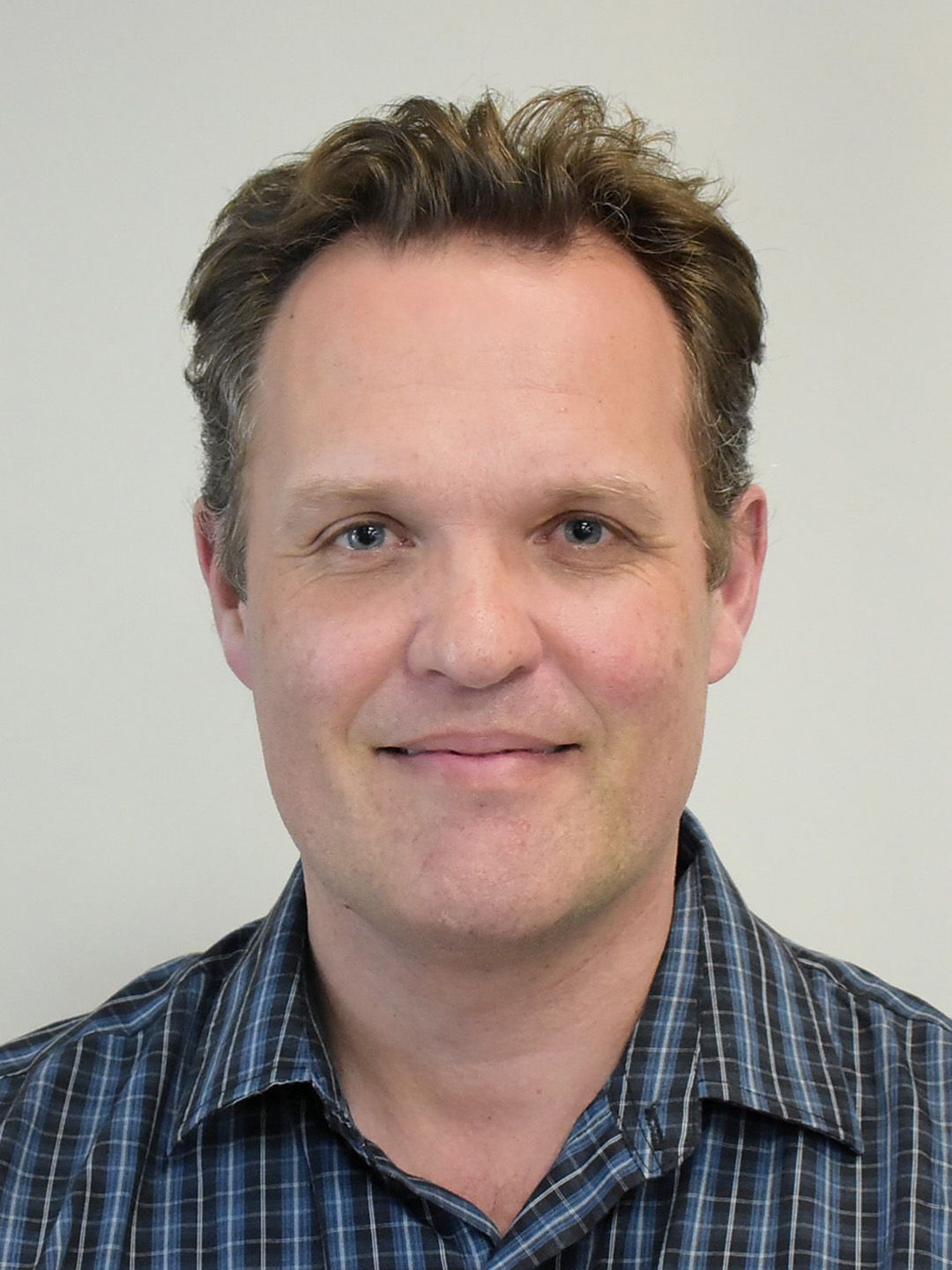 Professor Geoff Waterhouse: Developing new catalysts for more environmentally-friendly batteries.